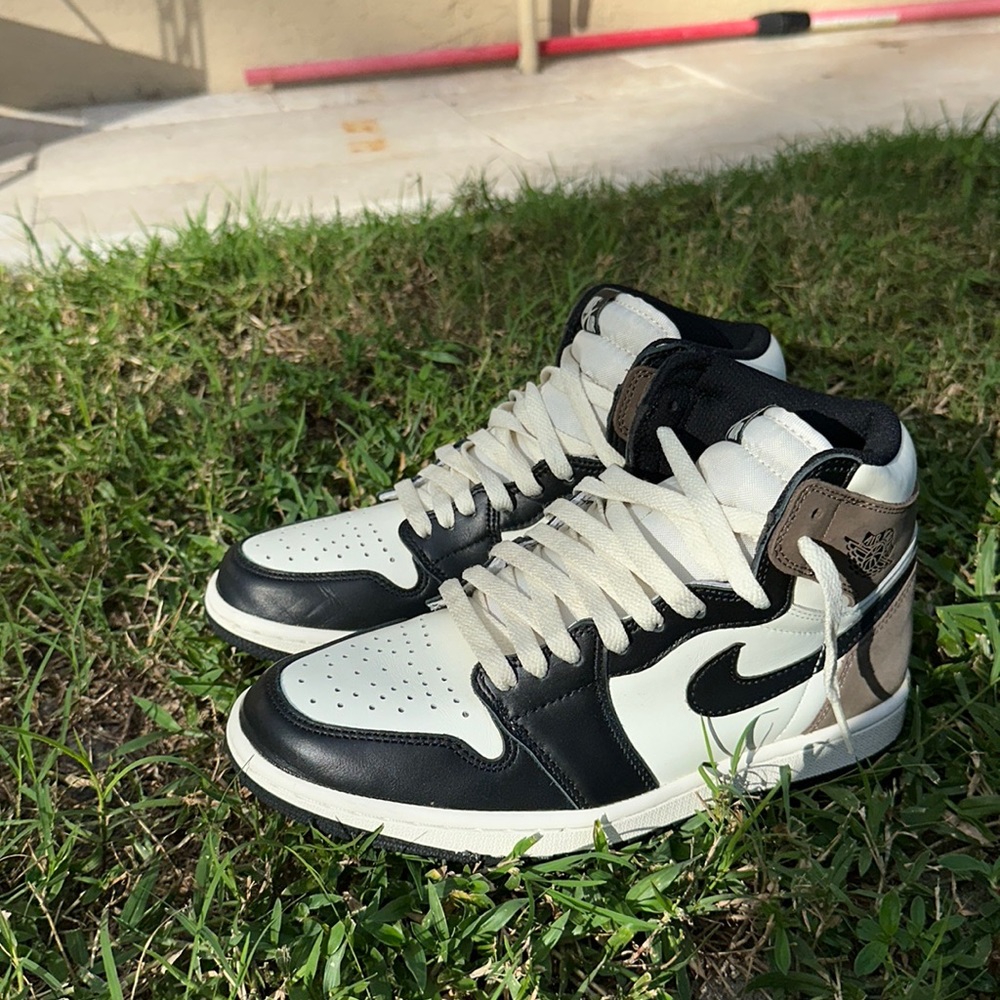 Jordan Athletic Shoes Black and White